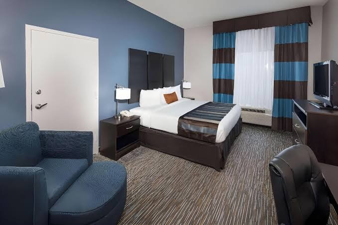 Comfort Inn & Suites Columbus North photo 2