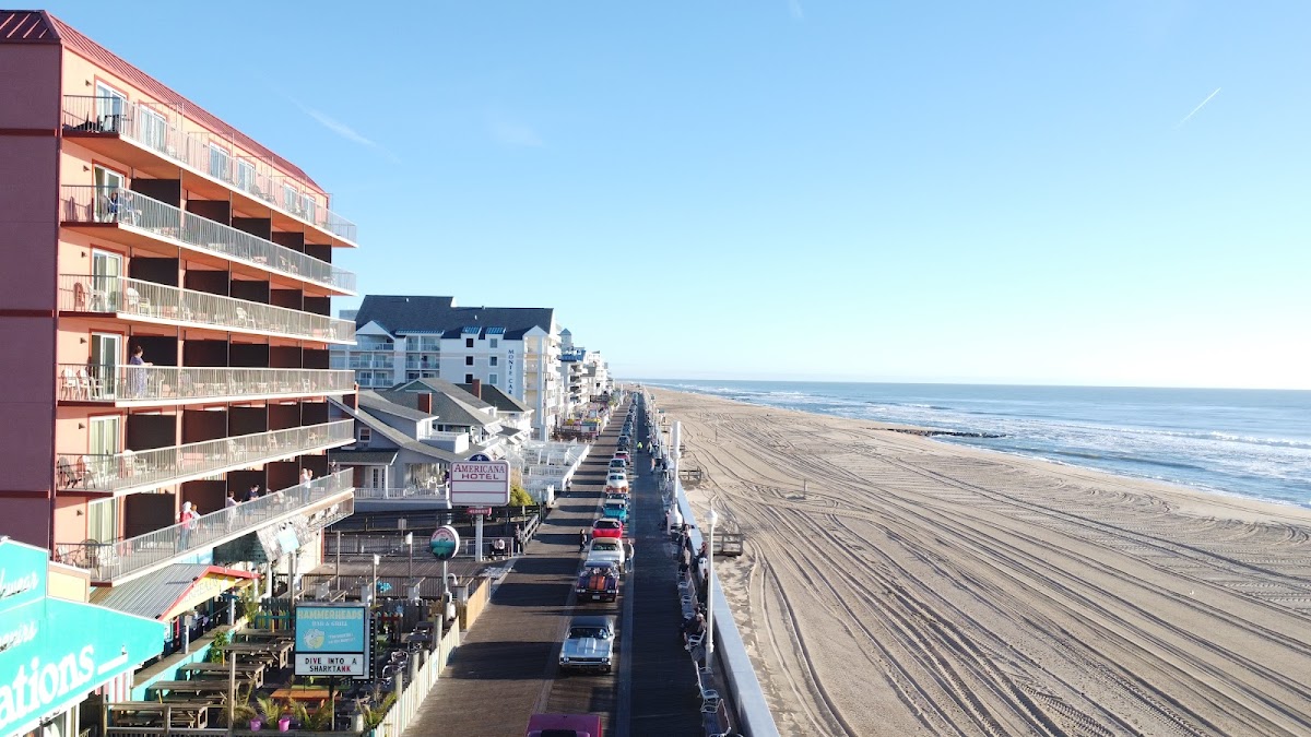 Americana Motor Inn Oceanfront
