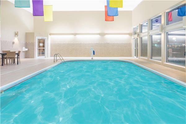 Ramada by Wyndham Springfield North photo 3