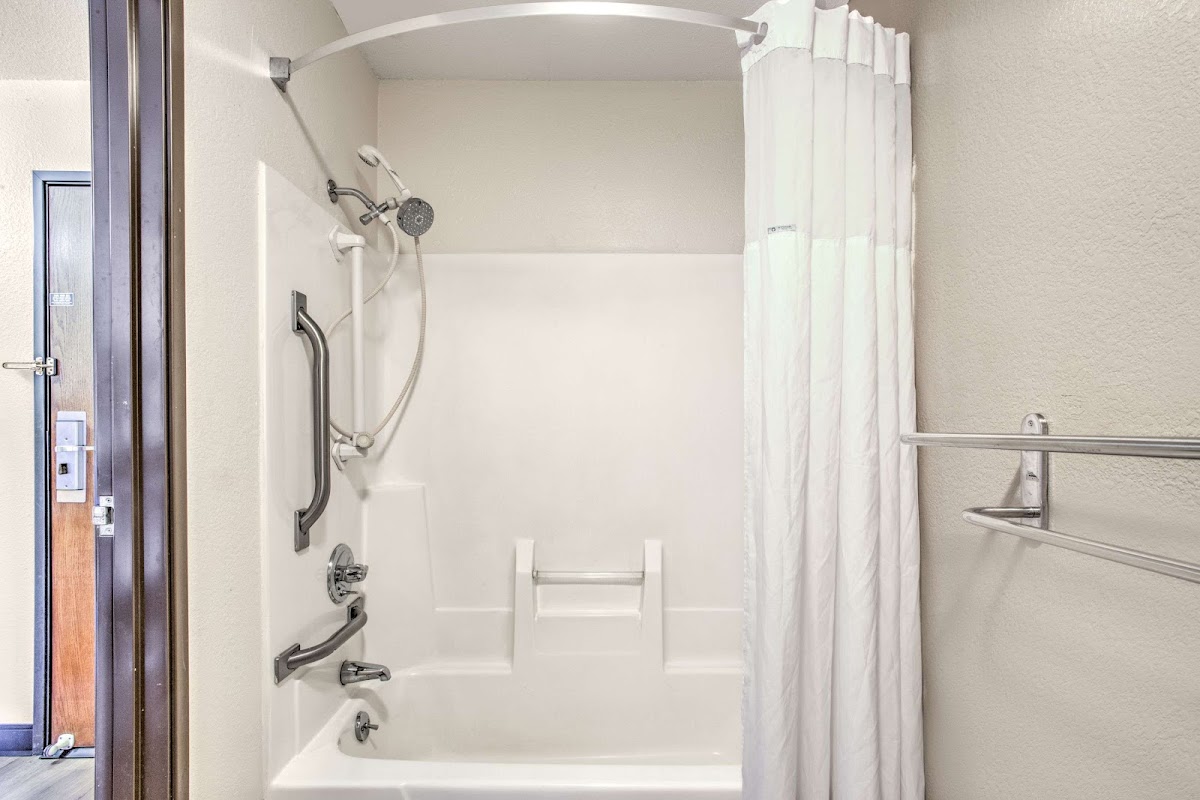 Days Inn by Wyndham Le Roy/Bloomington Southeast photo 3