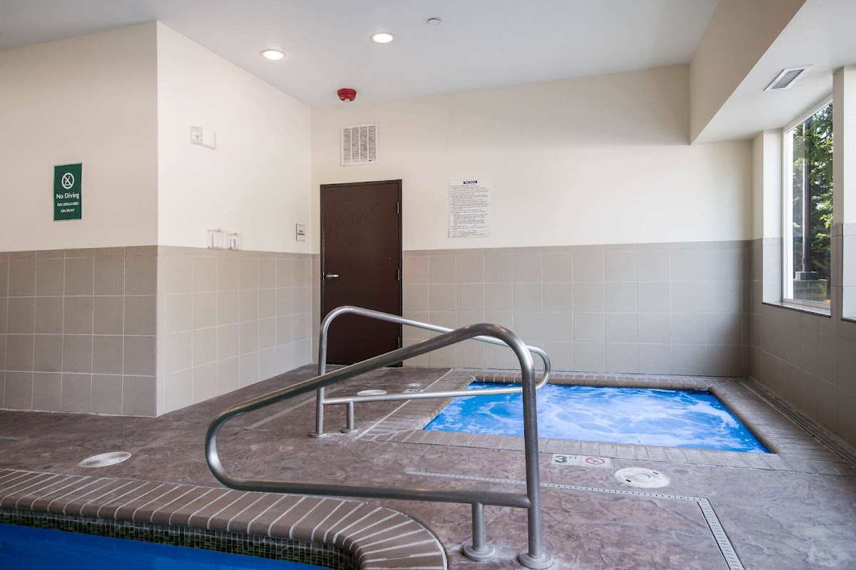 La Quinta Inn & Suites by Wyndham Auburn photo 3