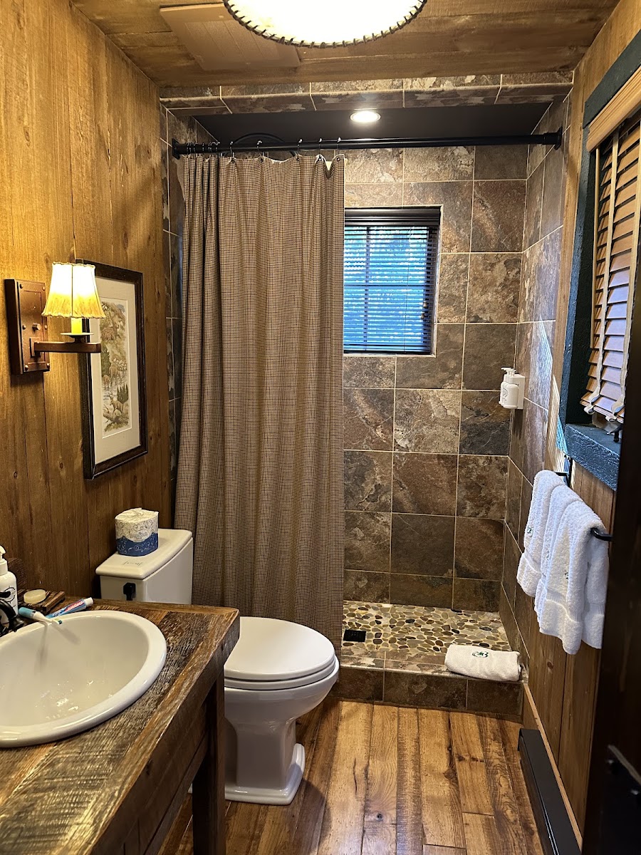 Broadmoor Cloud Camp photo 3
