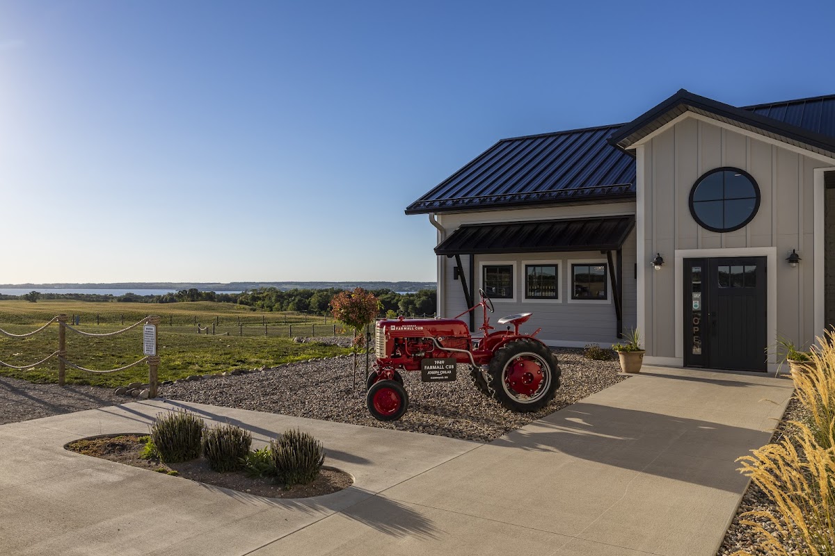 Rolling Forks Vineyards