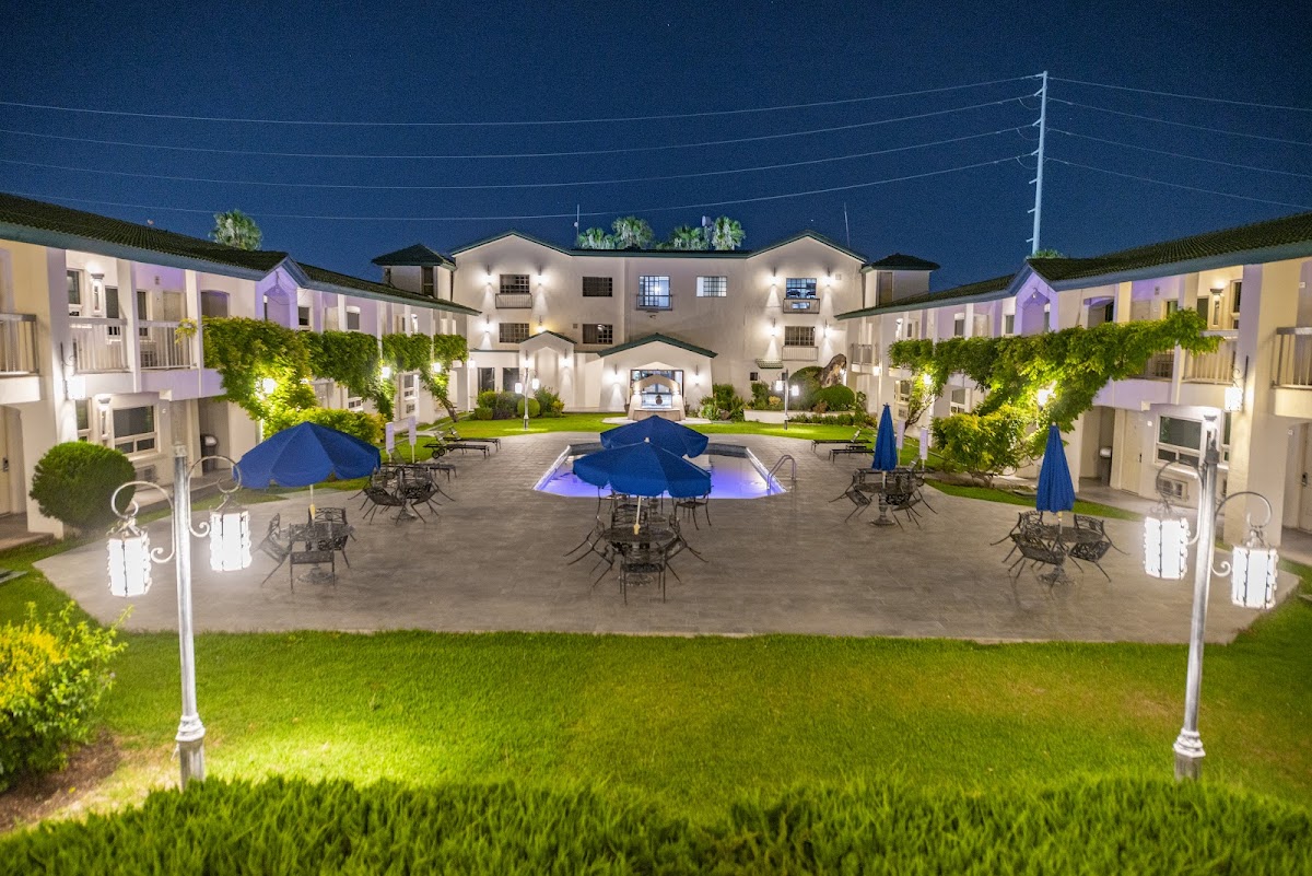 Quinta Dorada Hotel & Suites
