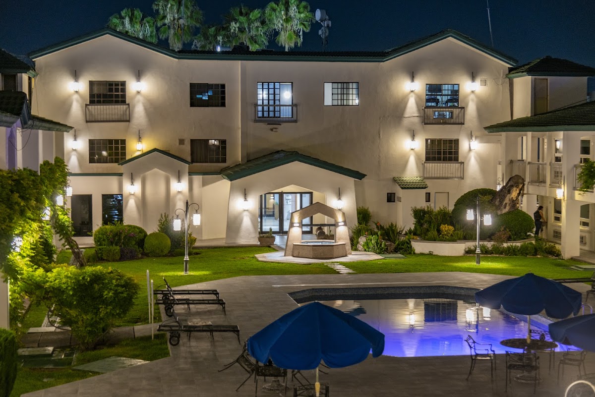 Quinta Dorada Hotel & Suites photo 3