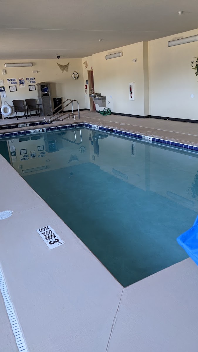Cobblestone Hotel & Suites - Greenville photo 3