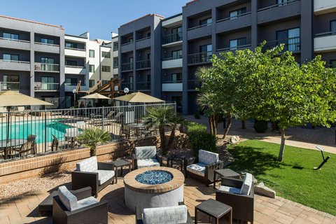 Courtyard by Marriott Phoenix Airport