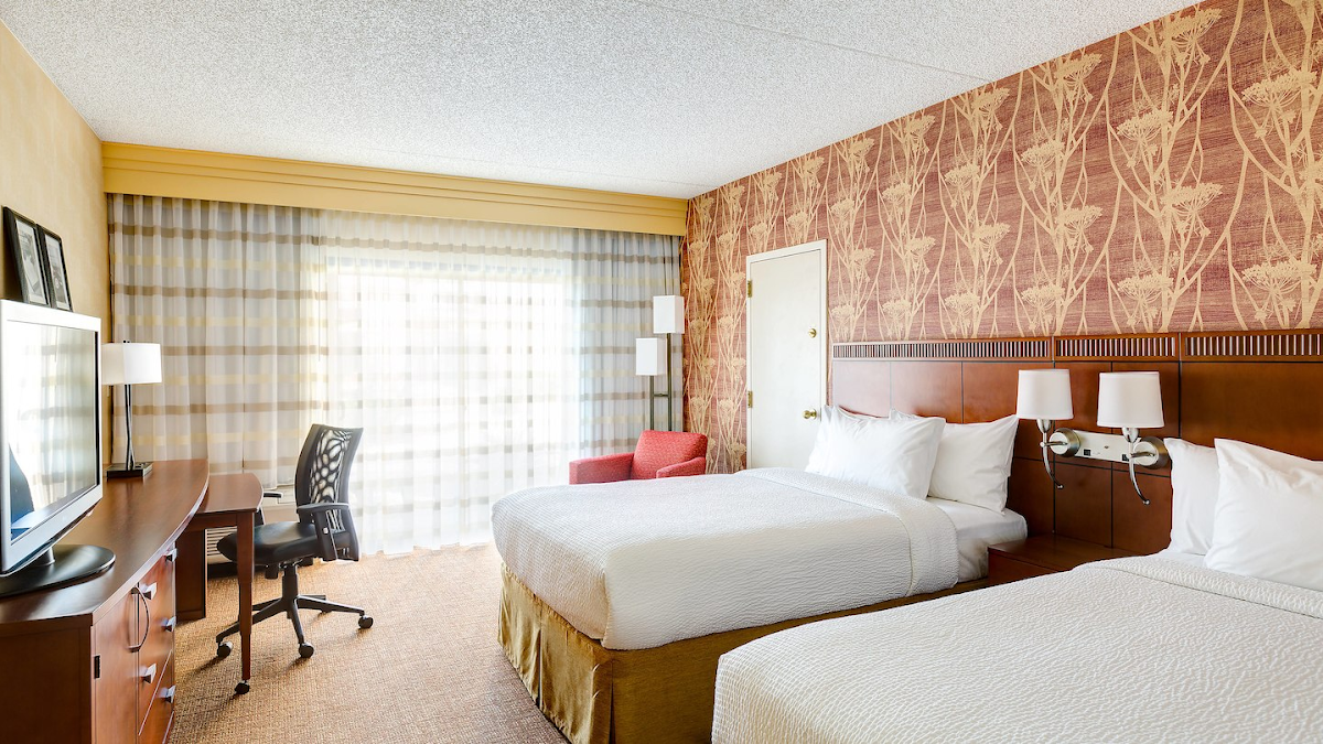 Courtyard by Marriott Phoenix Airport photo 2