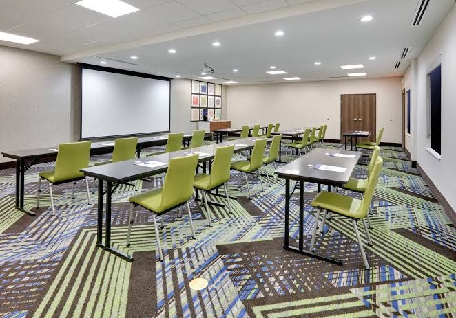 Holiday Inn Express & Suites Plano - The Colony, an IHG Hotel photo 2