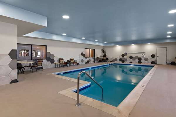 Comfort Inn & Suites Ashland - Richmond North photo 3