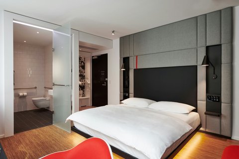 citizenM Chicago Downtown photo 2