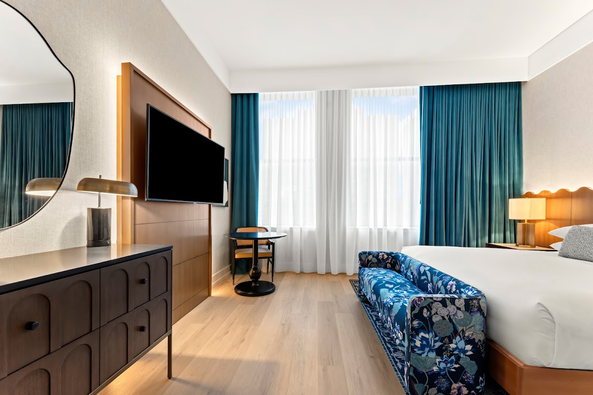 Kimpton Hotel Monaco Baltimore Inner Harbor photo 2