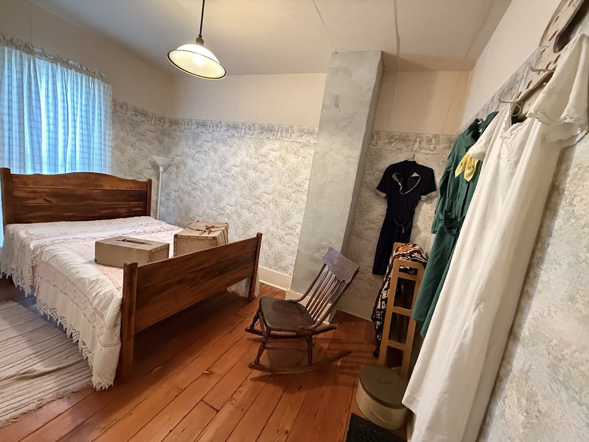 Klondike Hotel photo 2
