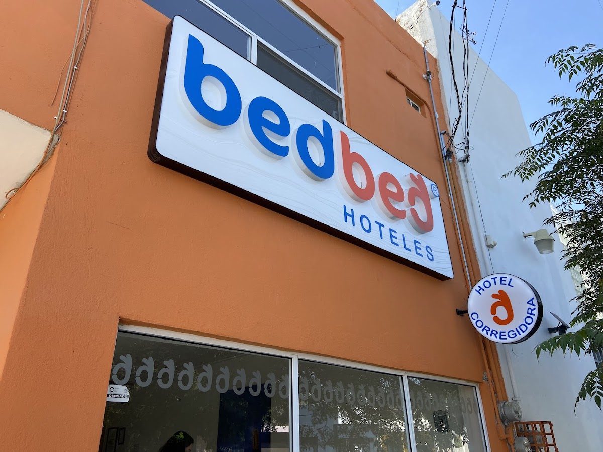 BED BED HOTEL CORREGIDORA
