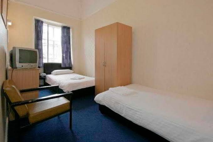 Royal West End Hotel photo 2