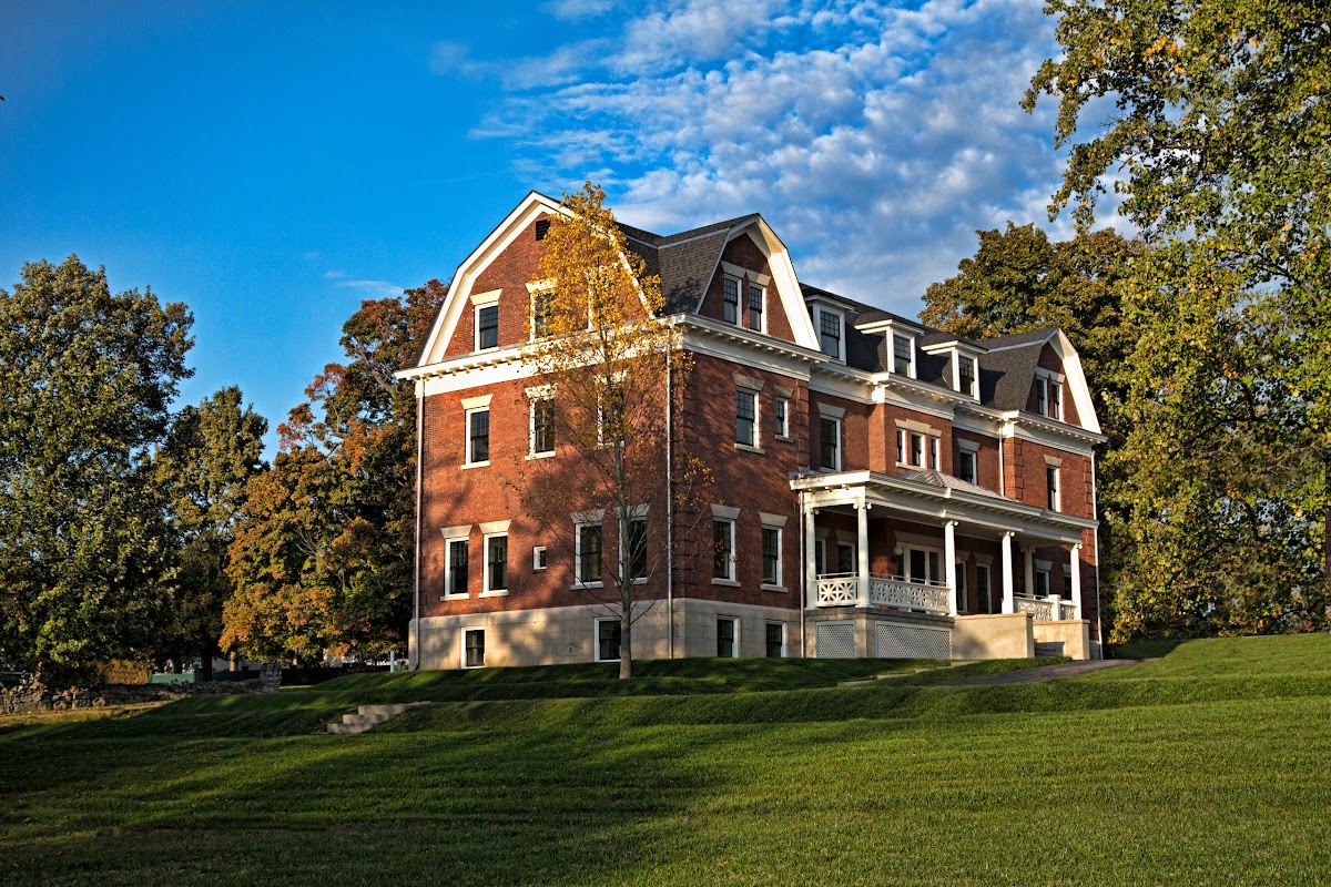 Wallcourt Hall