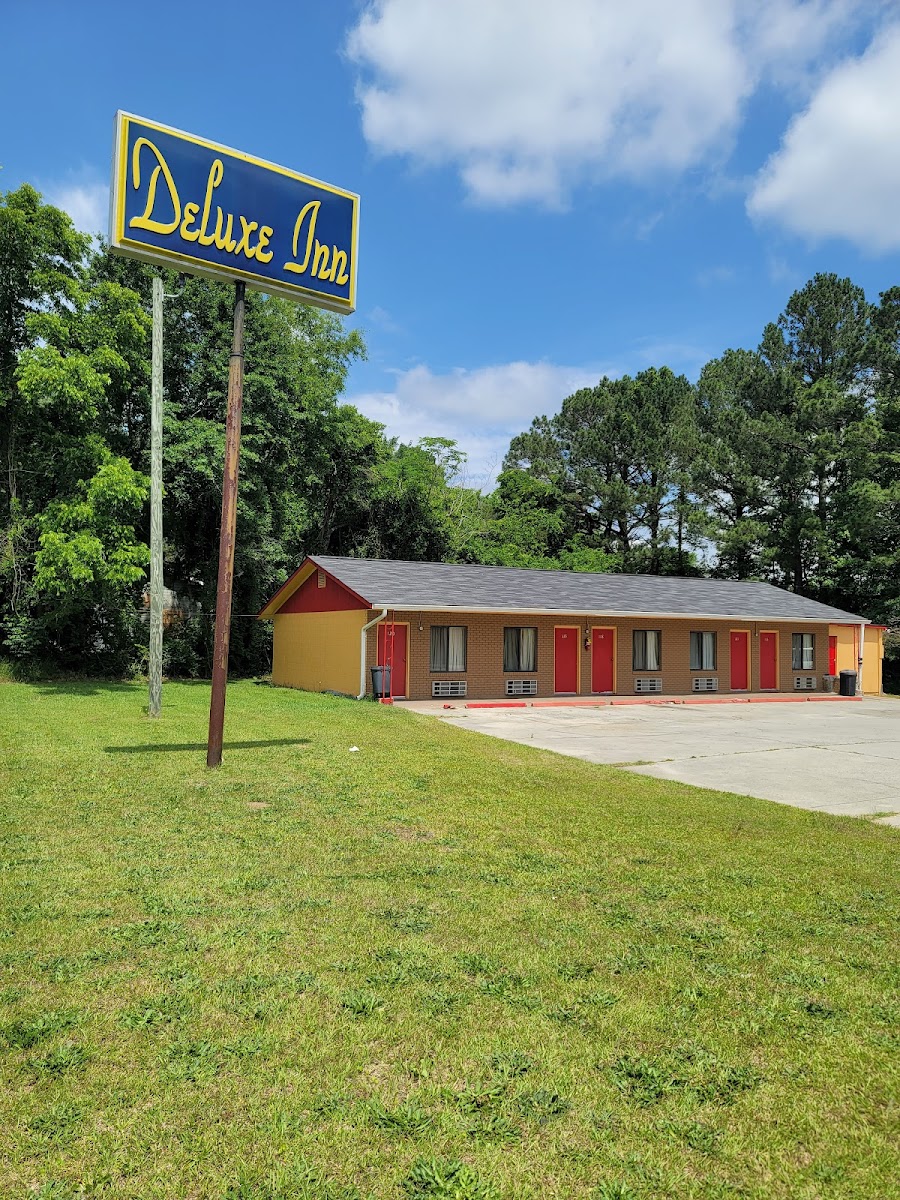 Deluxe Inn-Wrightsville photo 3