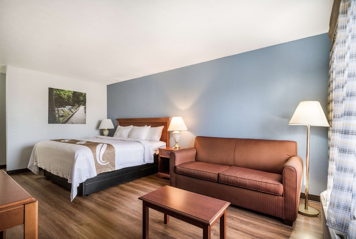 Quality Inn - On The Lake Clarksville-Boydton photo 2