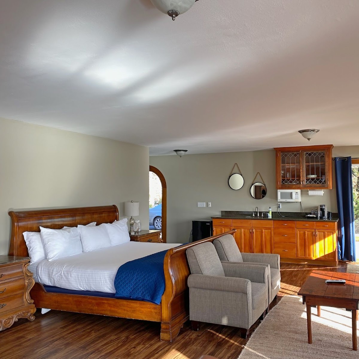 Jenner Inn photo 2