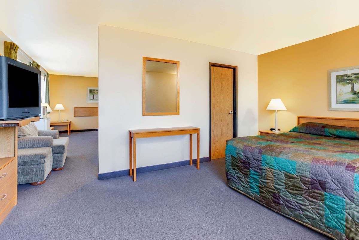 Super 8 by Wyndham Klamath Falls photo 2