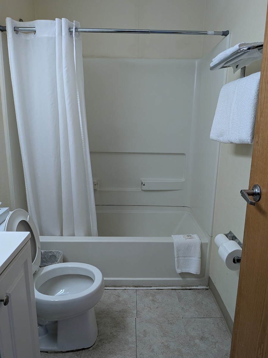 Americas Best Value Inn East Syracuse photo 3