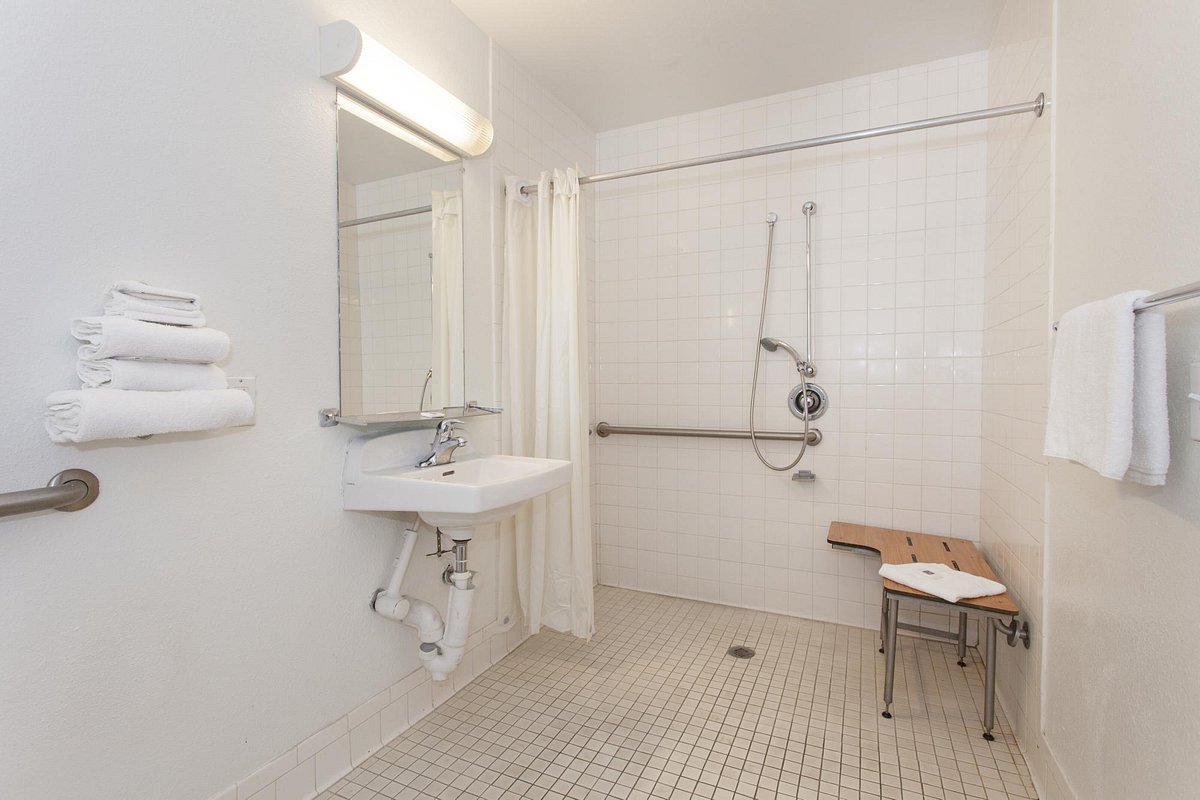 Motel 6 Sacramento, CA - Downtown photo 3