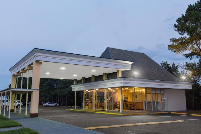 GARDEN INN Fredericksburg - South