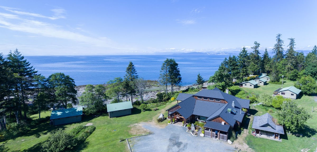 Sea Breeze Lodge
