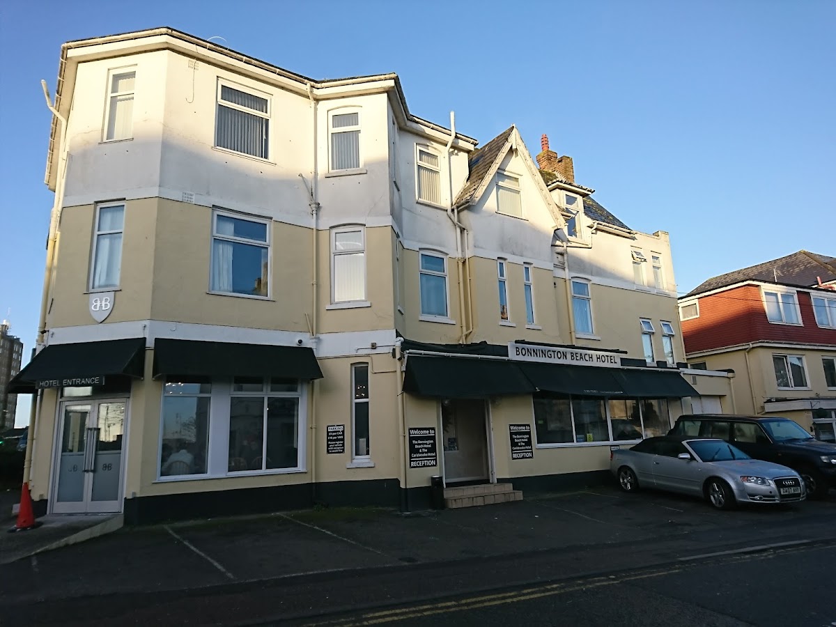 Bonnington Beach Hotel