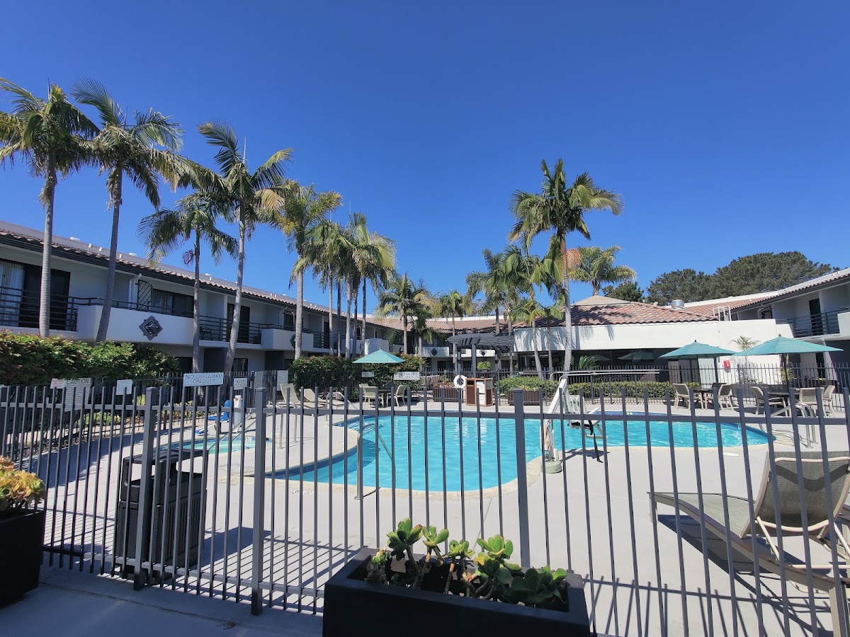 Courtyard by Marriott San Diego Del Mar/Solana Beach photo 3