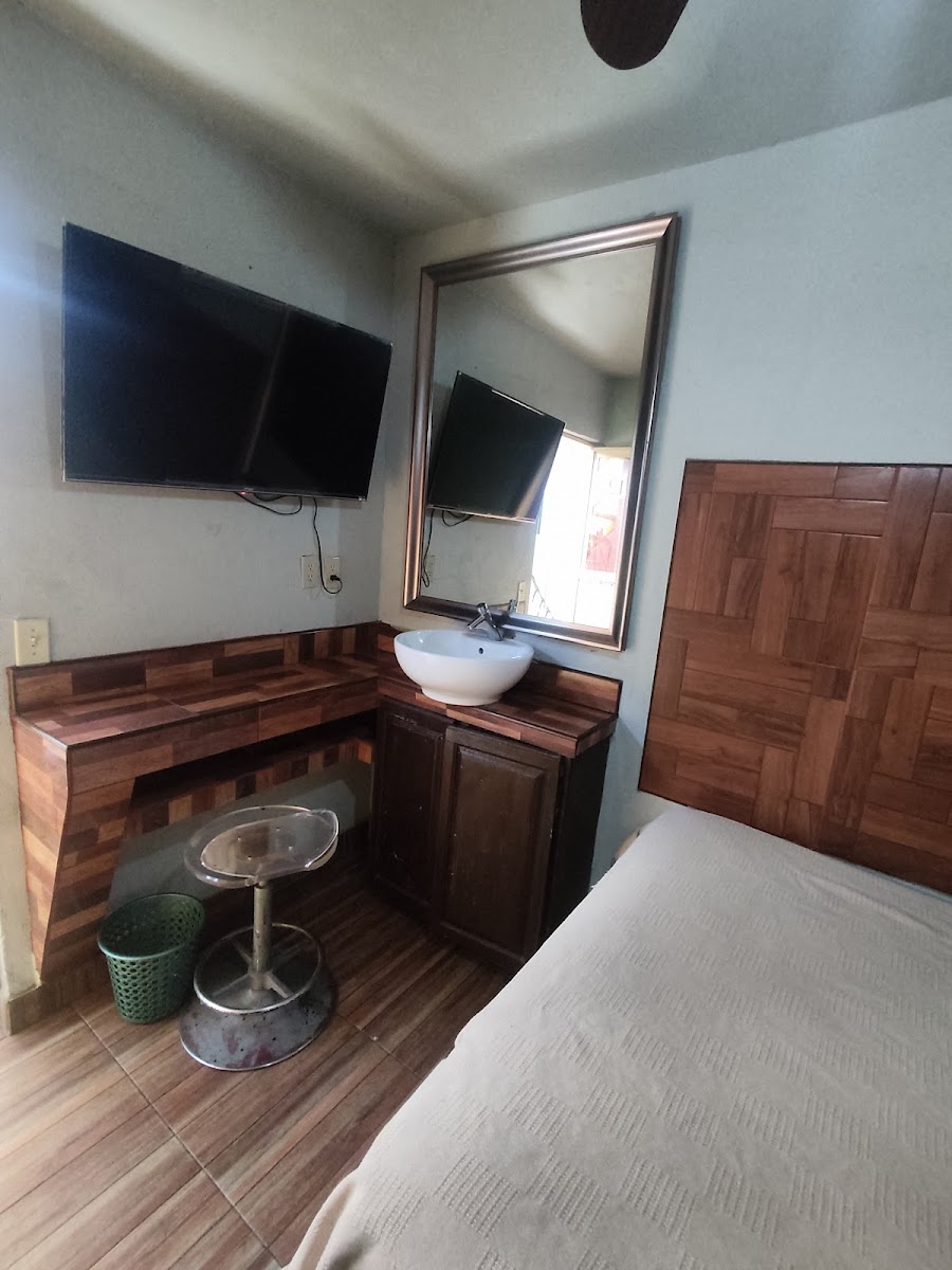 Hotel Juárez en Tecate BC. photo 3
