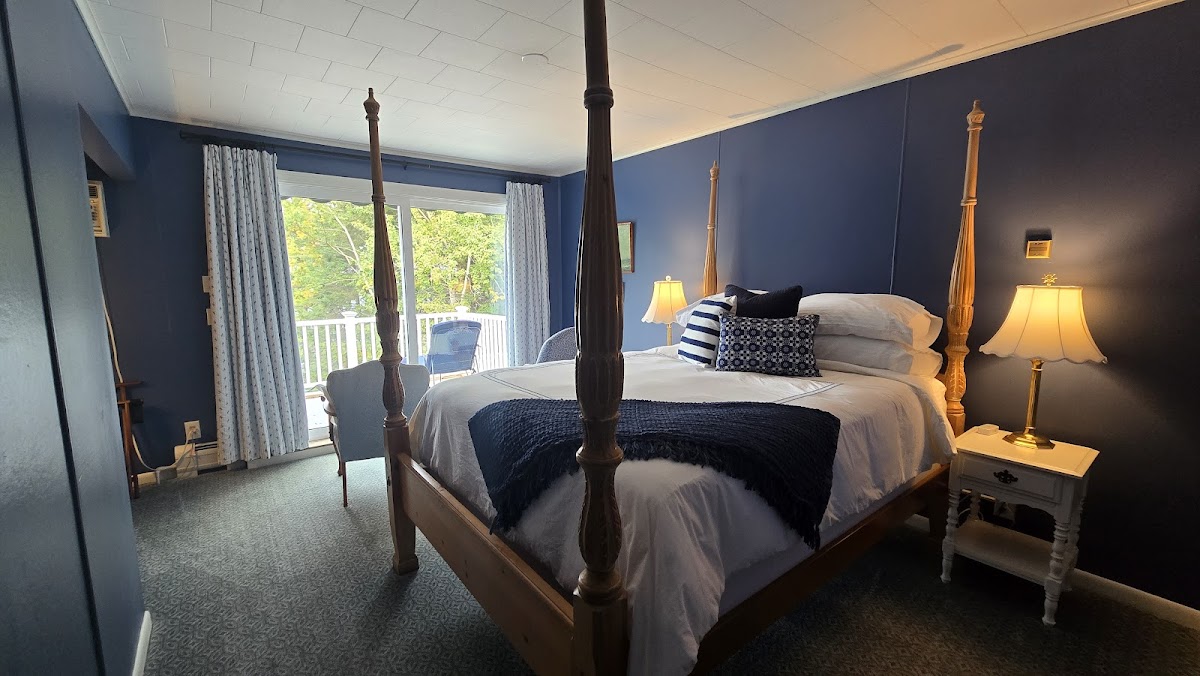 Inn At Bay Ledge photo 2