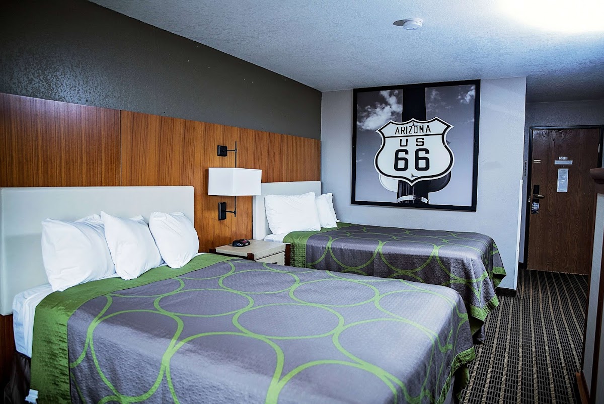 Super 8 by Wyndham Holbrook photo 2