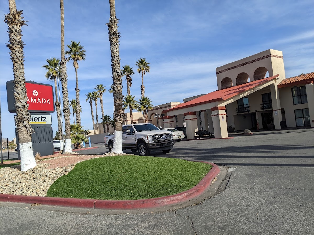 Ramada by Wyndham Las Cruces Hotel & Conference Center photo 2