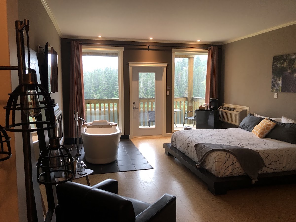 Riverwood Inn photo 2