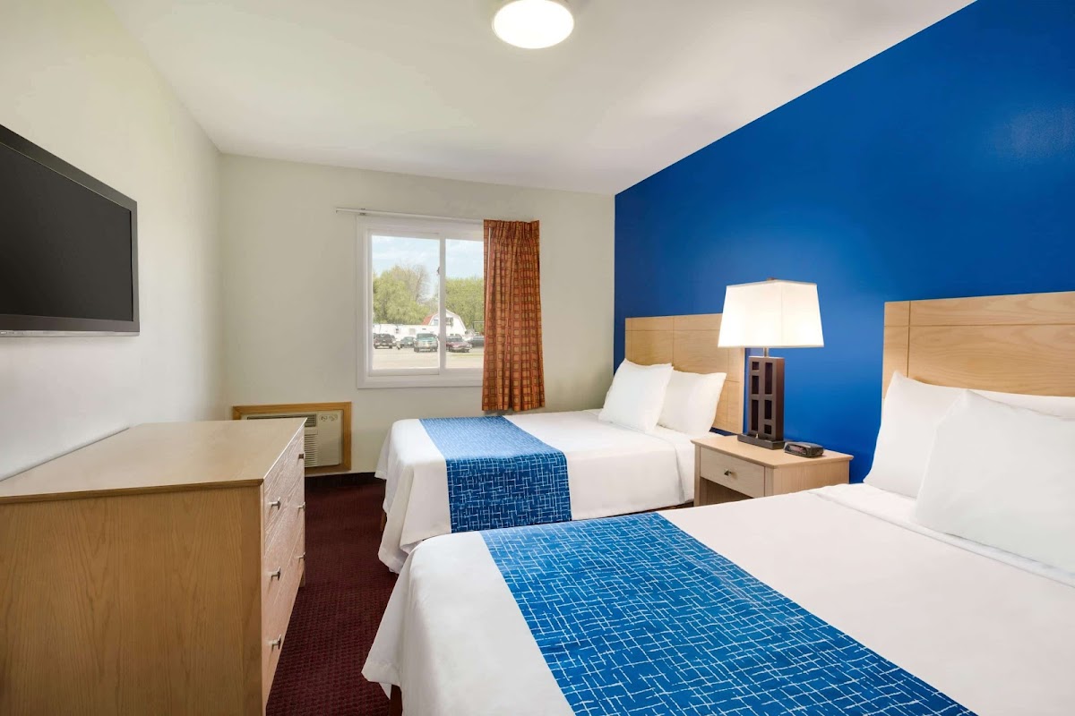 Travelodge by Wyndham Niagara Falls photo 2