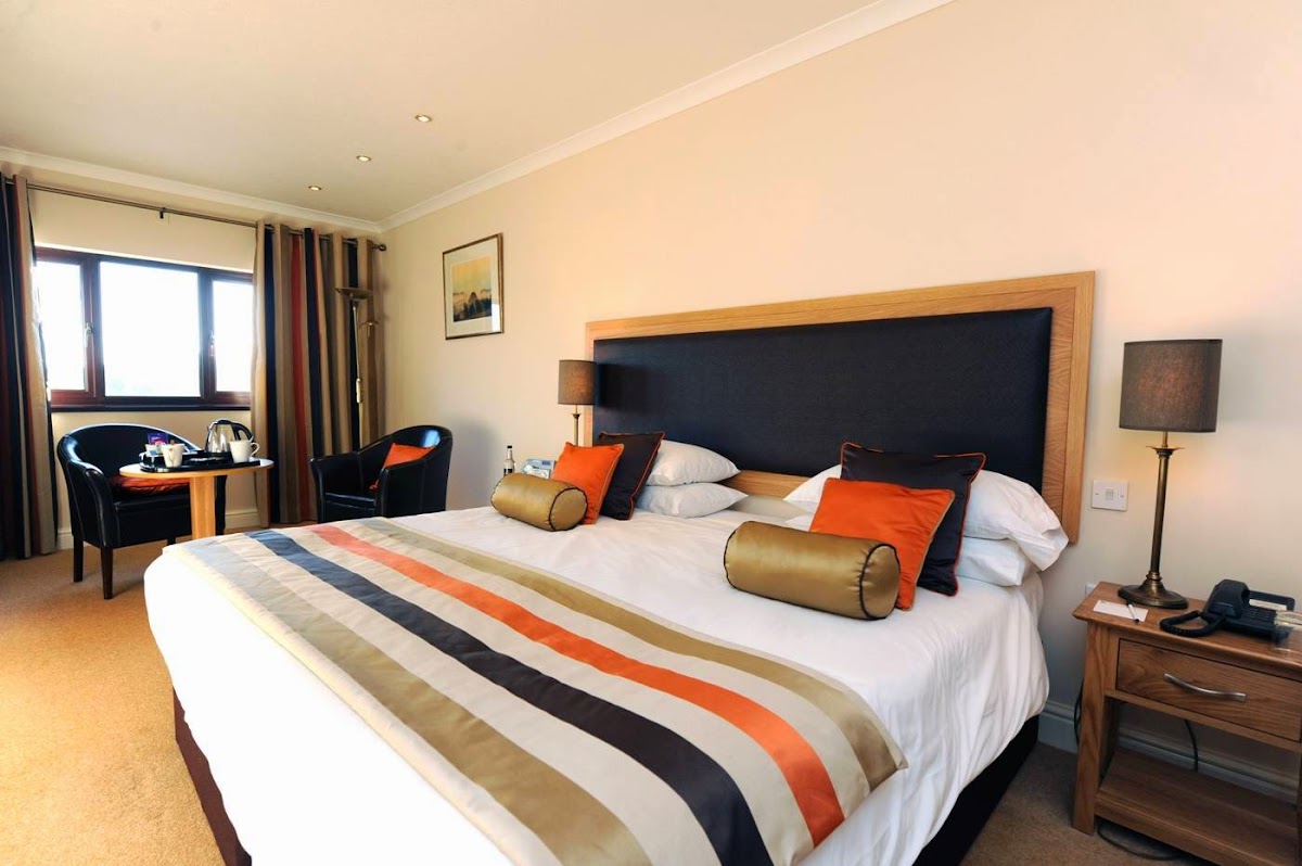 Wolfscastle Country Hotel photo 3