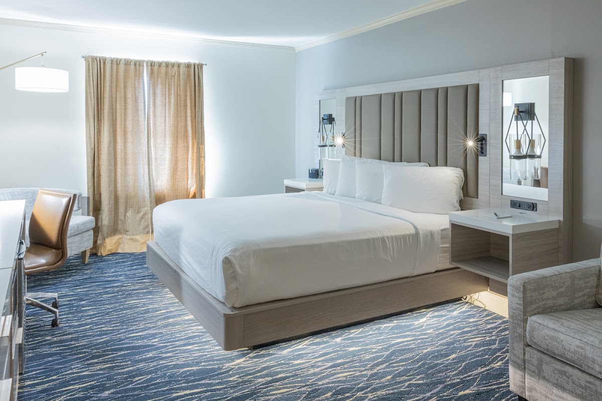Inn On The Square, an Ascend Hotel Collection photo 2