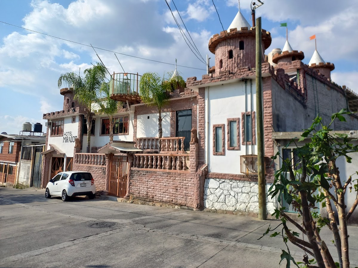EL CASTILLO photo 3