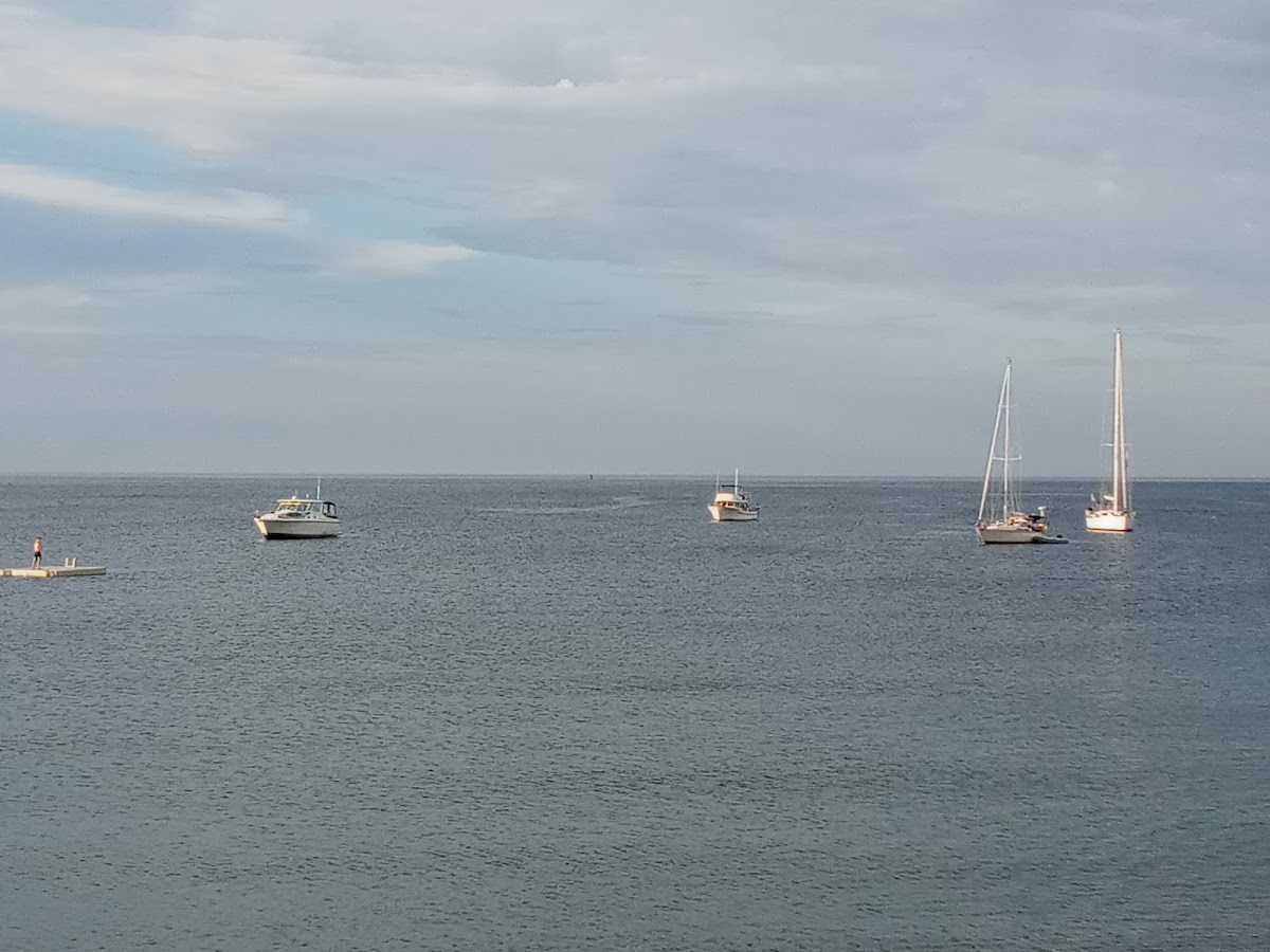 Captain's Bounty On The Beach photo 3