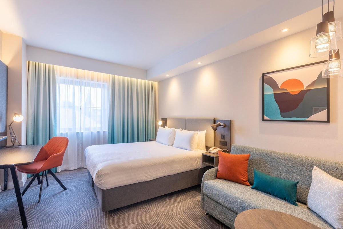 Holiday Inn London - Sutton by IHG photo 2