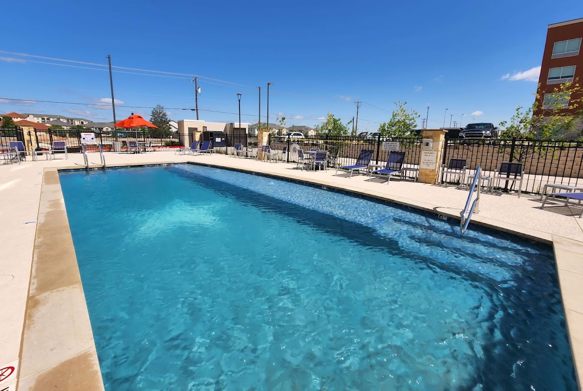 La Quinta Inn & Suites by Wyndham Pflugerville photo 3