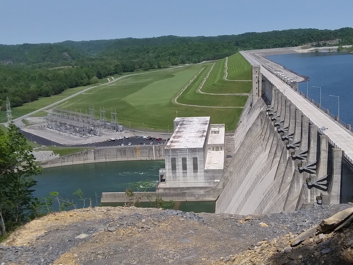 Wolf Creek Dam