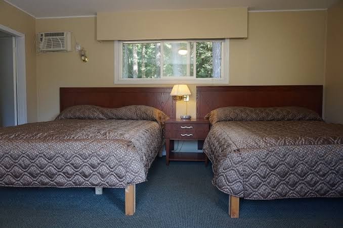 Coquihalla Motel photo 2