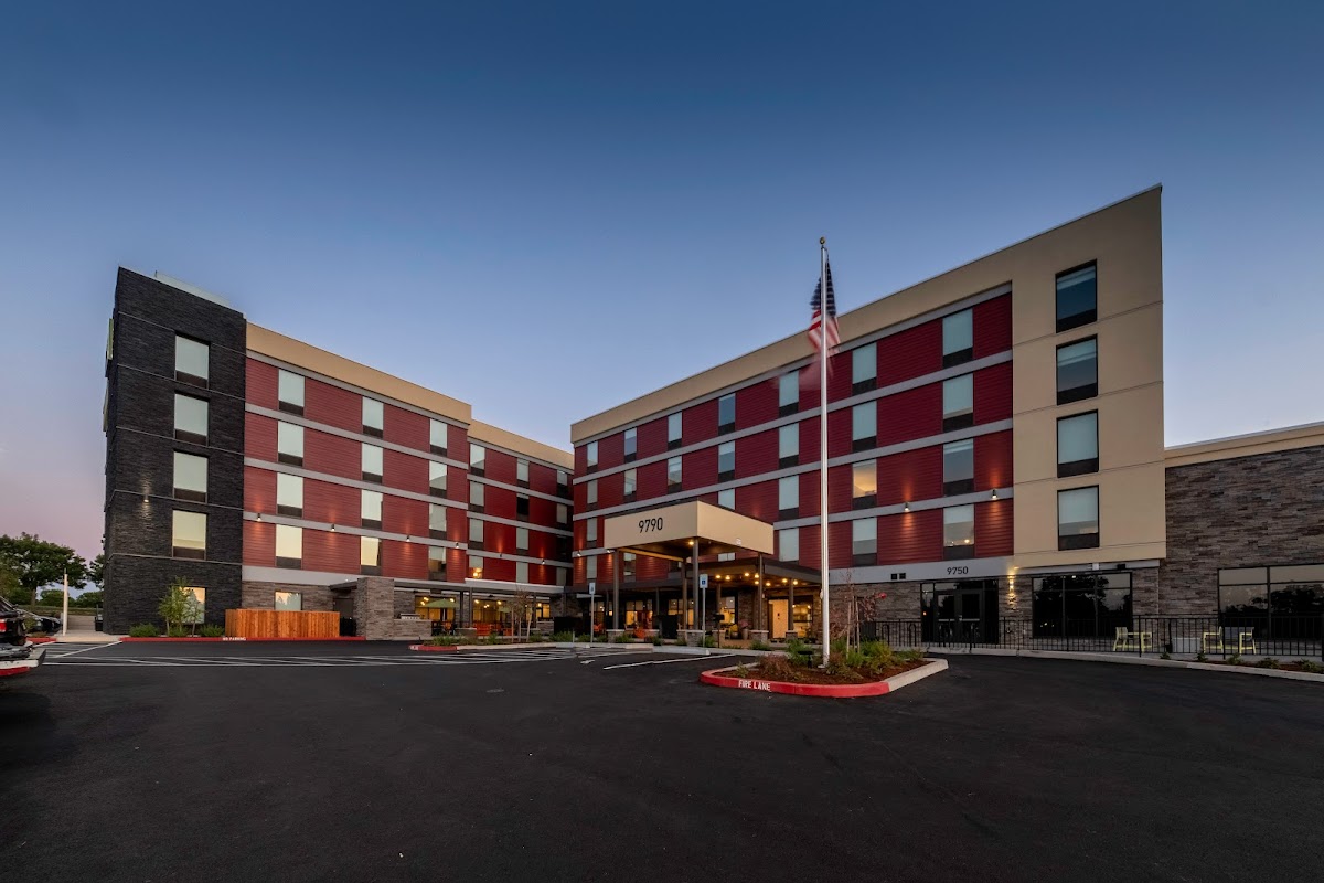 Home2 Suites by Hilton Portland Hillsboro photo 2