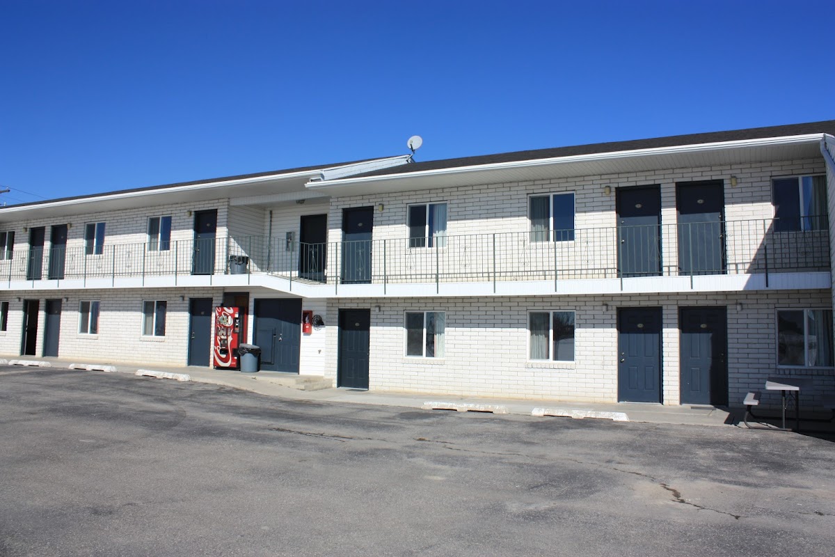 Huntington Village Inn photo 3