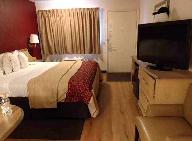 Red Roof Inn Fairmont photo 3