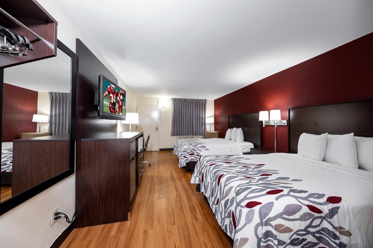 Red Roof Inn Bordentown – McGuire AFB photo 2