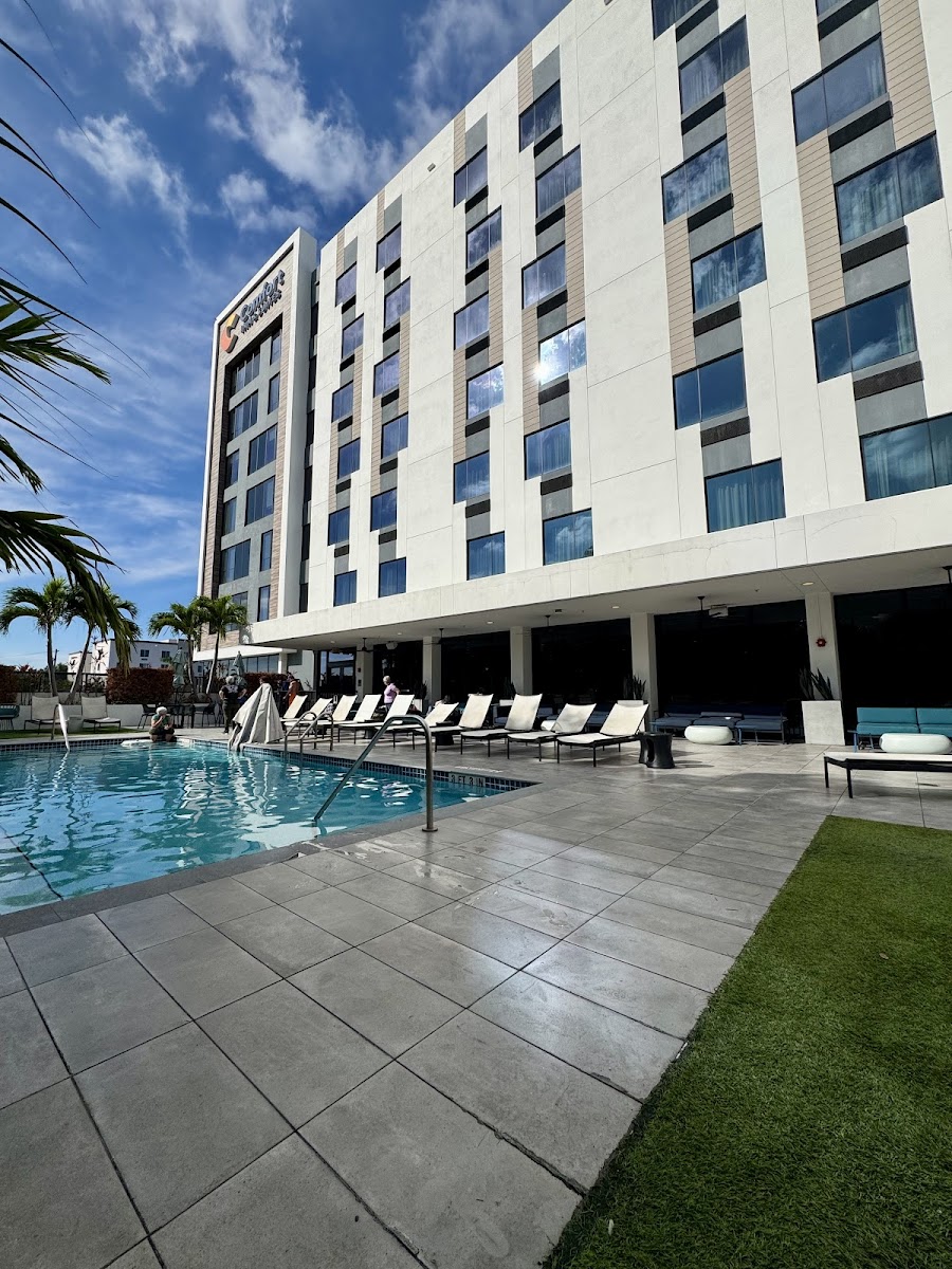 Comfort Inn & Suites Miami International Airport photo 3
