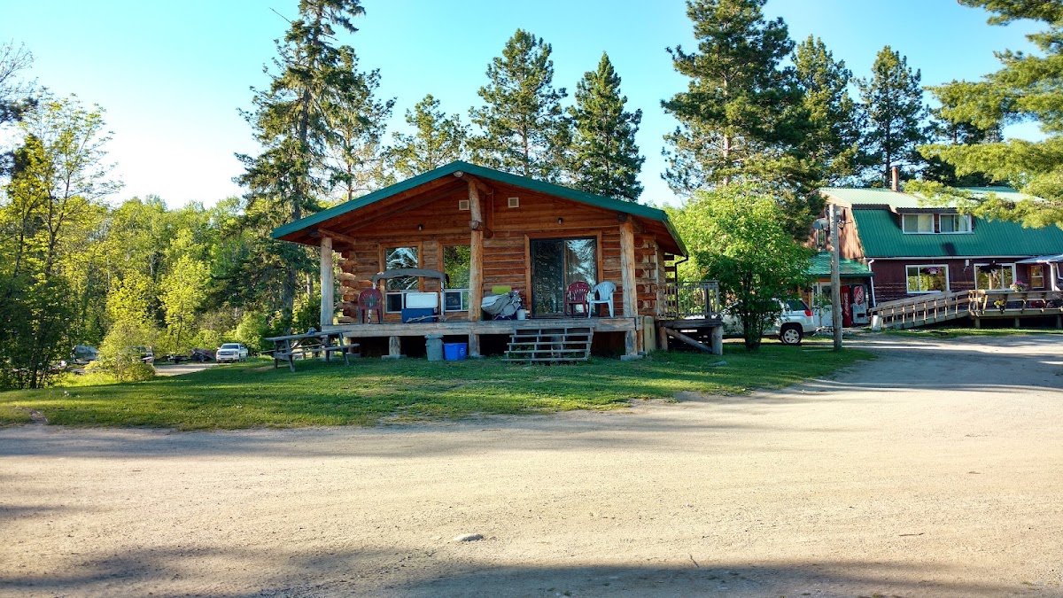 Donnelly's Minnitaki Lodge